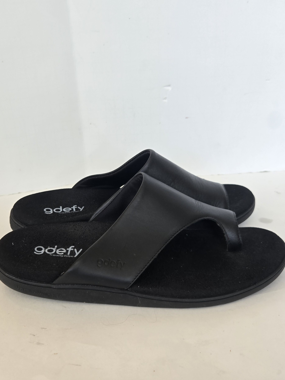 gdefy Men’s Black Toe-Post Comfort Slides